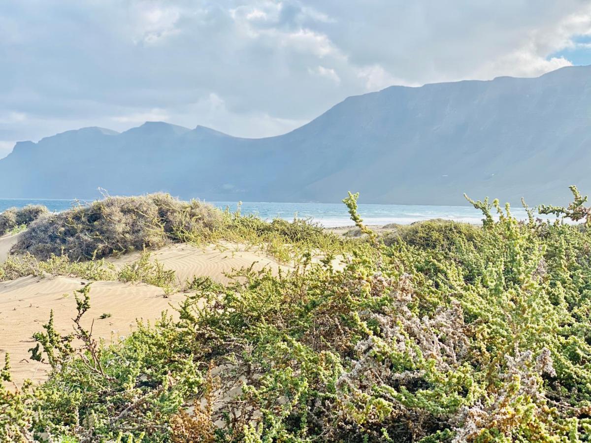 Canaryislandshost L Famara Surfer Екстер'єр фото