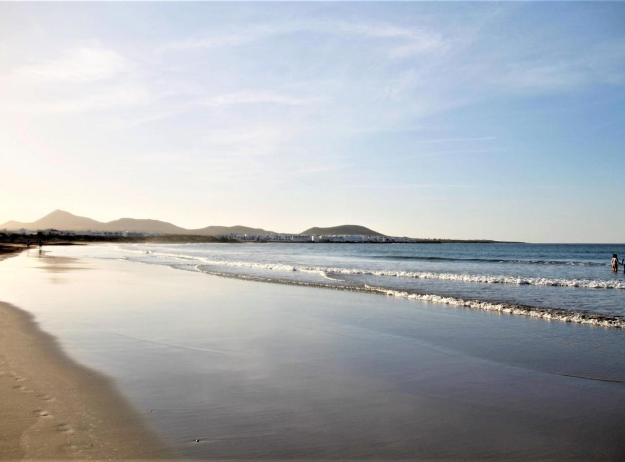 Canaryislandshost L Famara Surfer Екстер'єр фото